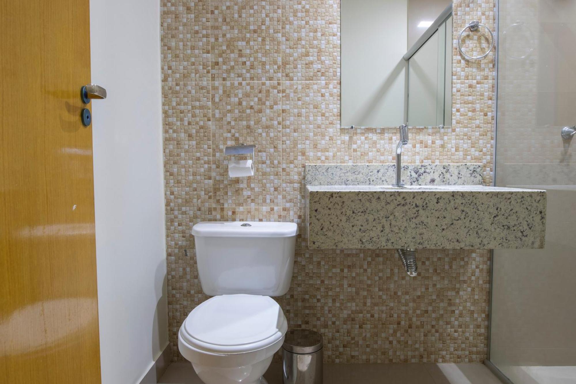Oyo Tropical Confort Hotel, Brasilia Sao Sebastiao  Eksteriør billede