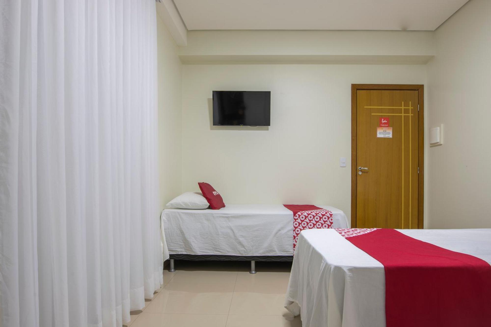 Oyo Tropical Confort Hotel, Brasilia Sao Sebastiao  Eksteriør billede